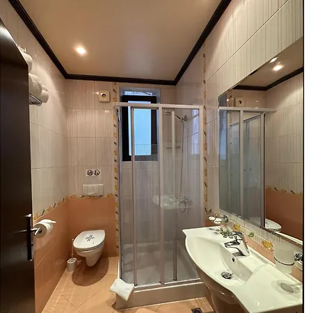 Petra Guest house 2*