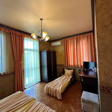 Petra Guest house 2*